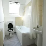 1 Bed - Oakroyd Bradford (West Yorkshire)