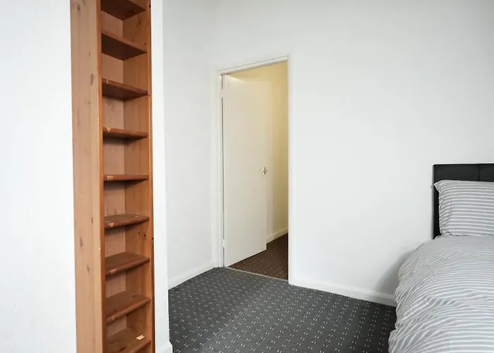 1 Bed - Oakroyd Apartment Bradford (West Yorkshire)