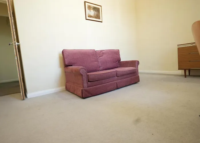 1 Bed - Oakroyd * Bradford (West Yorkshire)