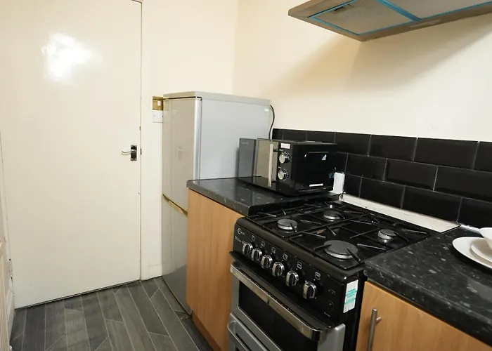 1 Bed - Oakroyd Apartment