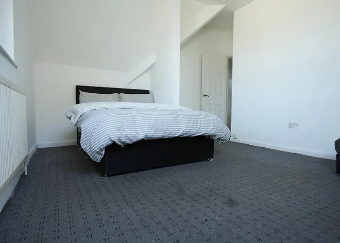 Apartment 1 Bed - Oakroyd