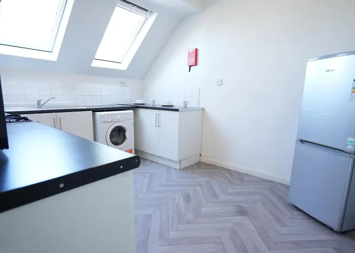 1 Bed - Oakroyd * Bradford (West Yorkshire)